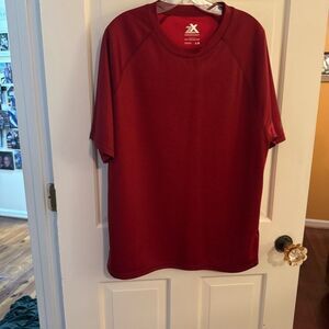 Zeroxposur red tshirt, Size L, short sleeves with‎ sun protection.